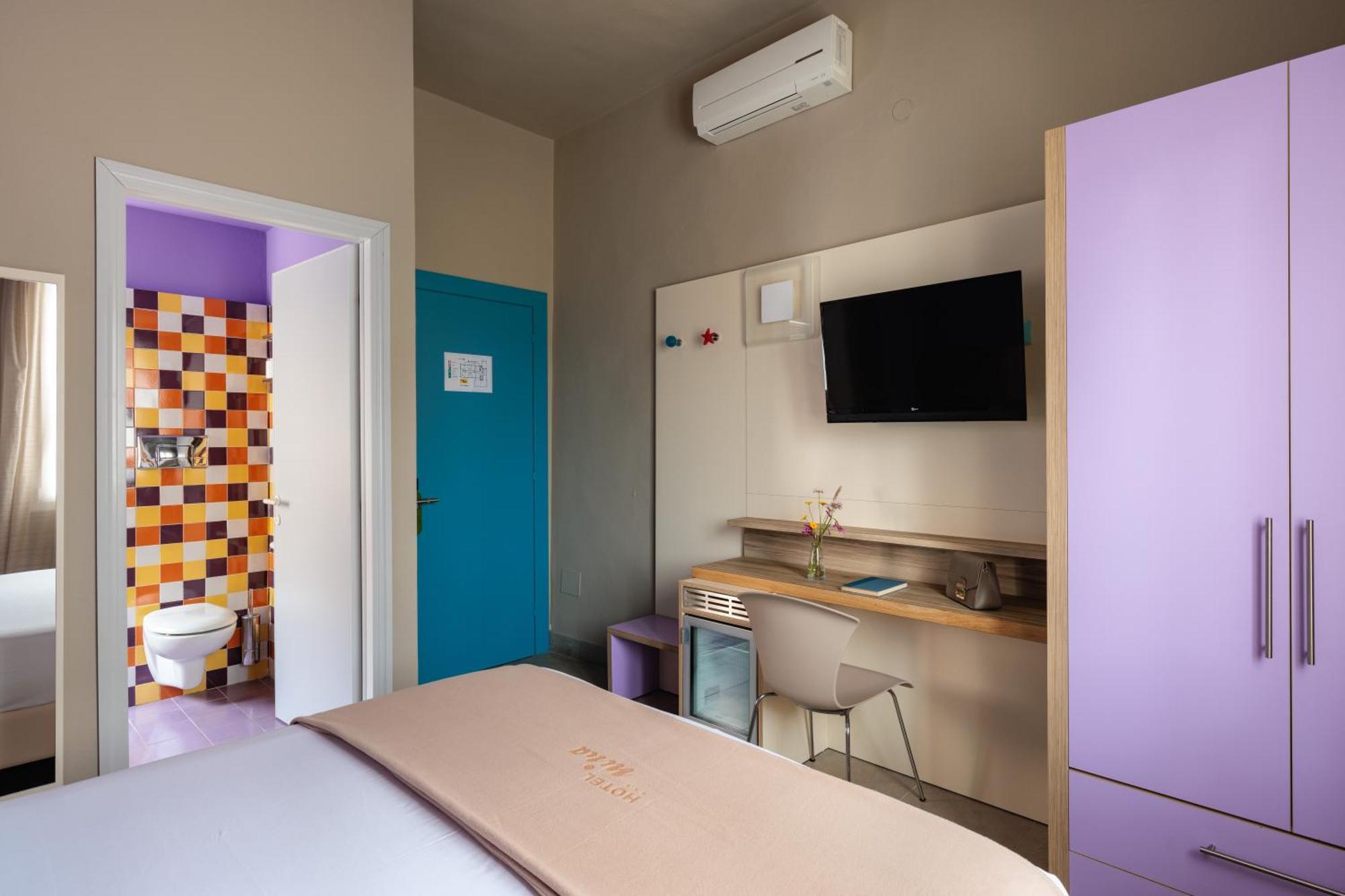 מרינה די ביבונה Hotel Nina מראה חיצוני תמונה