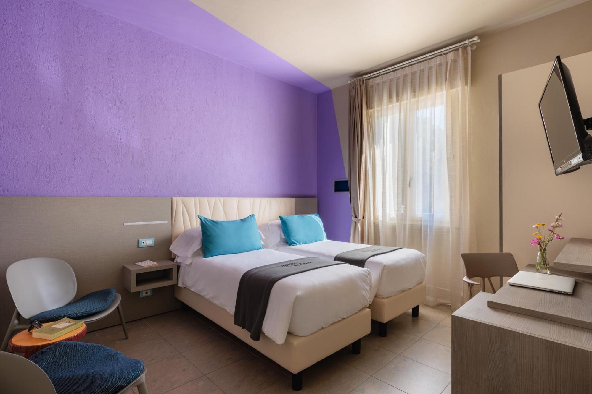 מרינה די ביבונה Hotel Nina מראה חיצוני תמונה